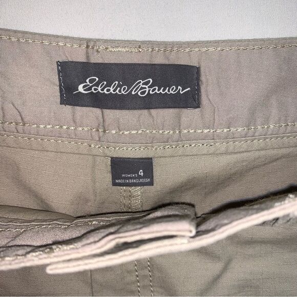 Eddie Bauer Khaki Shorts Tan Women 4 Preppy Classic Basic Hiking Outdoor Summer - Picture 6 of 8